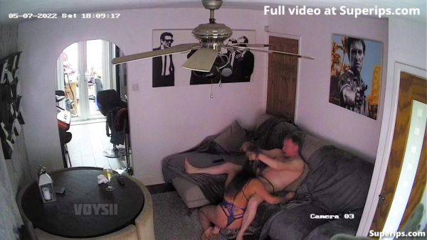 Ipcam Mature Americans Fuck In The Living Room - voyeurhit.com - Usa on freevids.org