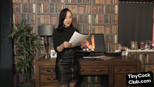 Solo SPH babe talks nasty about losers with small dickies - hotmovs.com - Britain on freevids.org