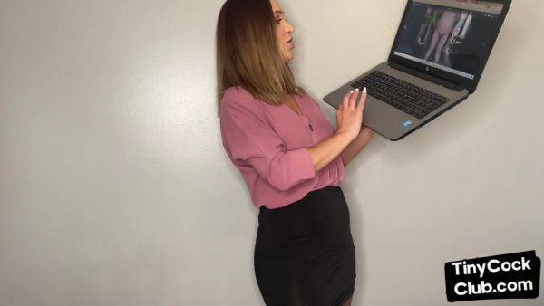 Solo SPH babe talks nasty about losers with small cocks - txxx.com - Britain on freevids.org