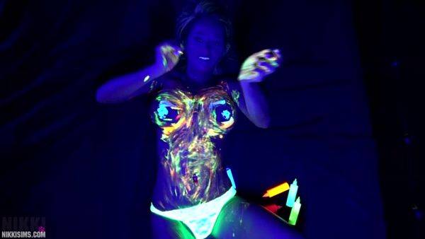 Nikki Black Light Body Paint 2017 - hotmovs.com on freevids.org