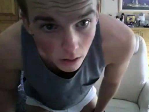 Cute amateur twink shows his big dick on webcam - drtuber.com on freevids.org