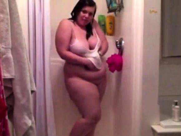 Sexy BBW Stripping in the shower - CassianoBR - drtuber.com on freevids.org