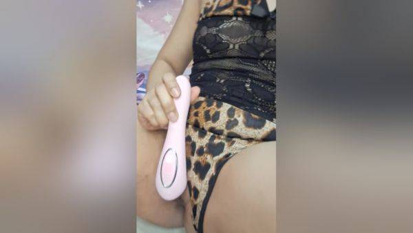 Moan Big Ass Mom Asian Sexy Leopard Dildo Ride - hclips.com on freevids.org