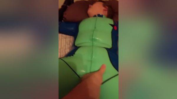 Slut Being Felt Up - hclips.com on freevids.org