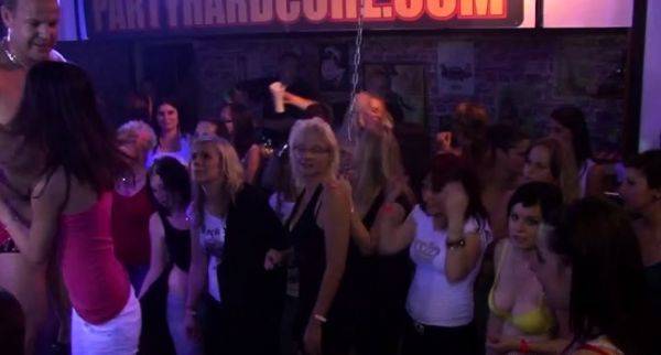 Ladies are here to get rods in ass - drtuber.com on freevids.org