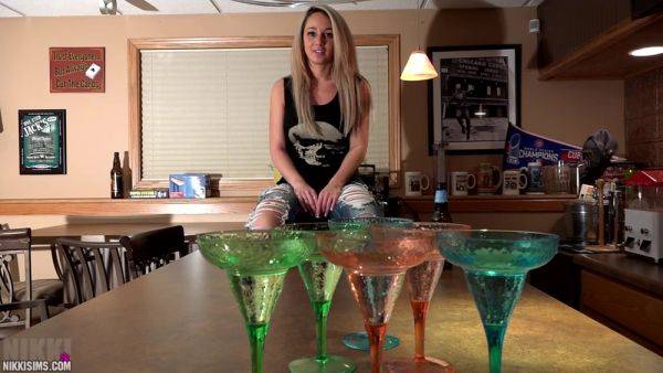 Nikki Beer Pong Video - hotmovs.com on freevids.org