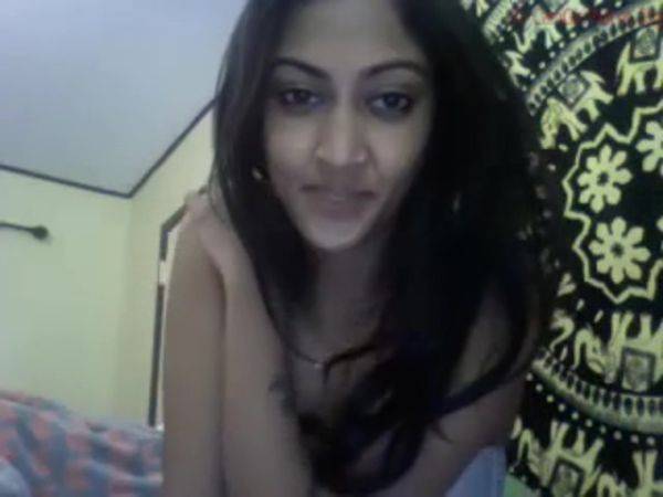 Hot Indian Girl On Her Webcam! (part 1) - upornia.com - India on freevids.org