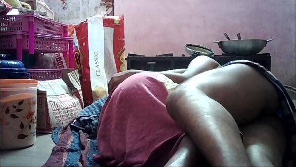 Big Dicks - Indian Husband Big Dicky Show And Kissing Wife - desi-porntube.com - India on freevids.org