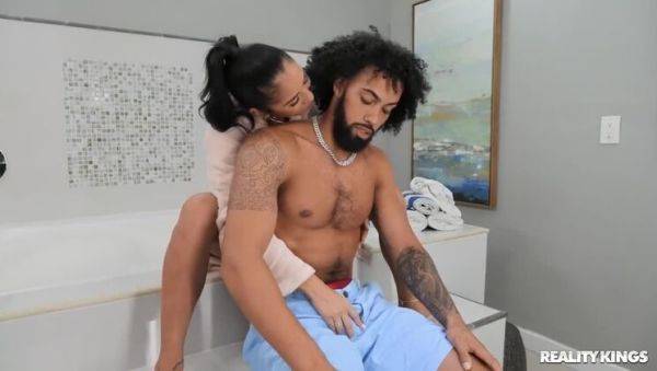 Brunette Babe's Facial & Handjob - xxxfiles.com on freevids.org