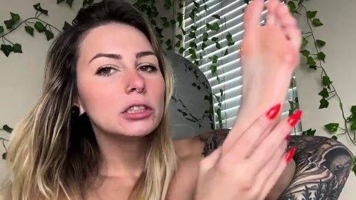 Hot Blonde Babe Solo Masturbation - drtuber.com on freevids.org