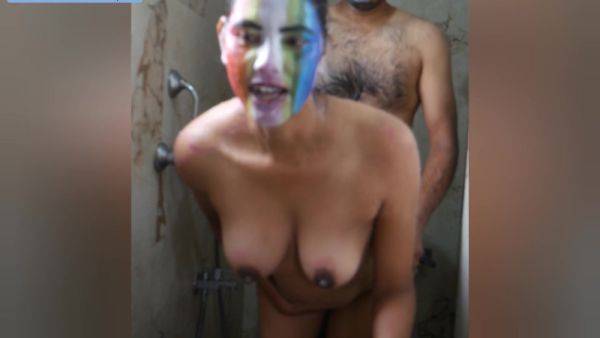 Desi Bhabhi Loves Taking Bath With Devar - desi-porntube.com on freevids.org