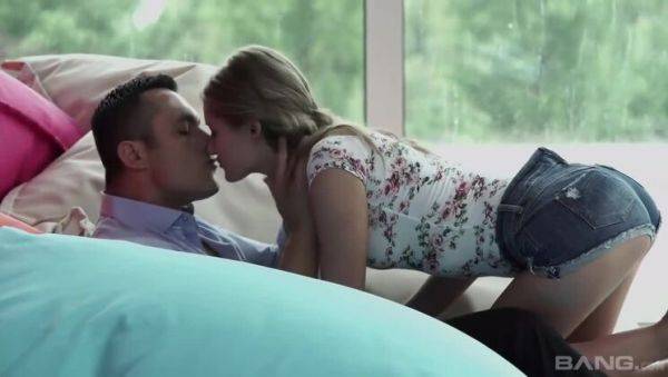 Tiffany Tatum Savoring Passionate Intercourse on the Floor with Her Lover - xxxfiles.com on freevids.org