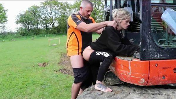 Milf Whore With Nice Ass Outdoor Sex Scene - hclips.com on freevids.org