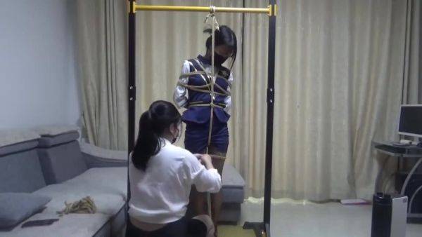 Chinese Bound And Suspended By Two - hotmovs.com - China on freevids.org