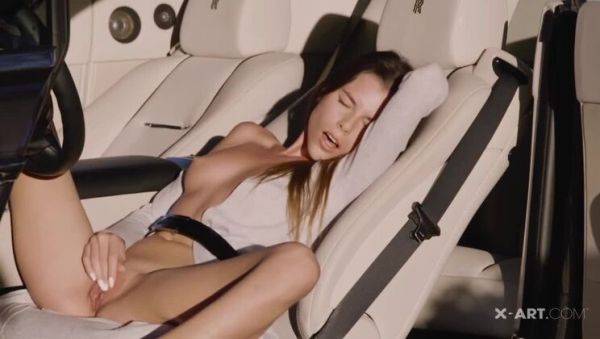 Jessica's Solo Adventure - xxxfiles.com on freevids.org