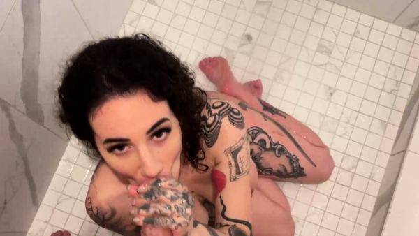 Kinky Arabelle Raphael Sucks And Blows Cock While On Shower - drtuber.com on freevids.org