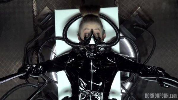 Latex Fetish Master / Extreme Horror Porn - veryfreeporn.com on freevids.org