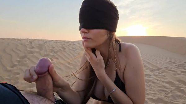 Il se fait sucer dans les dunes par sa copine - txxx.com - France on freevids.org