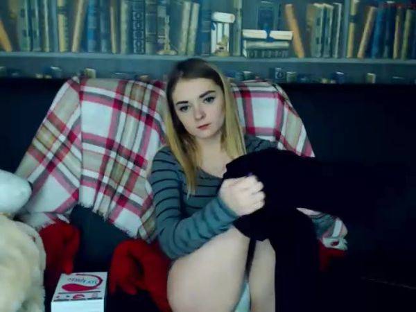 Brunette Amateur Webcam Teen Exposed - hclips.com on freevids.org