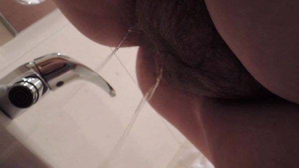 Me pee in bathroom with cum dripping from pussy and poopy ass - hclips.com on freevids.org