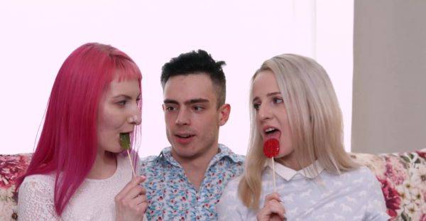18videoz - Alien Fox - Hanna Rey - Teens share lollipop and cock - alphaporno.com on freevids.org