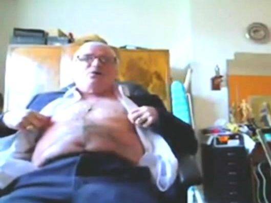 Suited Grandpa Cum On His Pants - drtuber.com on freevids.org