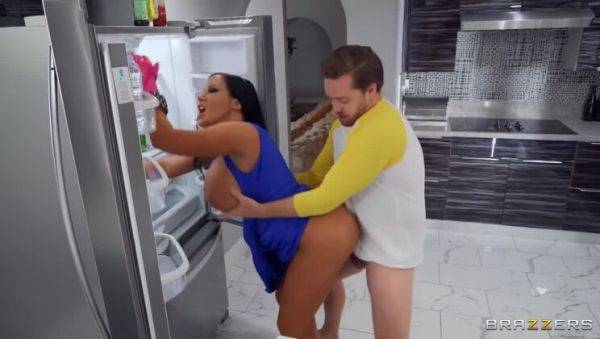 Kyle Mason and Sybil Stallone: Playtime during Kitchen Tasks with Big Tits & Big Ass MILF - xxxfiles.com on freevids.org