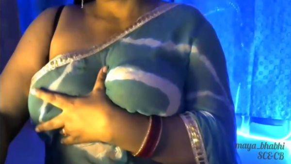 Hot Sexy Lady Bhabhi Showing Off Her Lovely Boobs Keeping Her Bra Off Her Boobs Under Her Boobs - desi-porntube.com - India on freevids.org