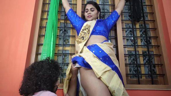 Valentine S Day - Kerala Half Saree Bdsm Hand On Window And Hot Romance With Pussy And Ass Lick Romance, Mallu Hot Sex By Vaishnavy And Sharun Raj - desi-porntube.com - India on freevids.org