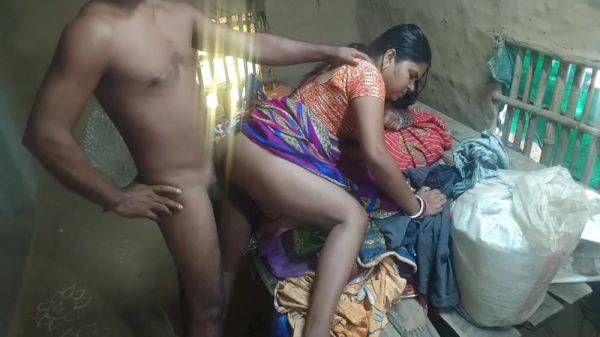 Devar Bhabhi And Hindi Sex - It Was Fun When My Penis Entered Stepsister-in-laws Pussy. Indian Desi Girls Sax Video - desi-porntube.com - India on freevids.org