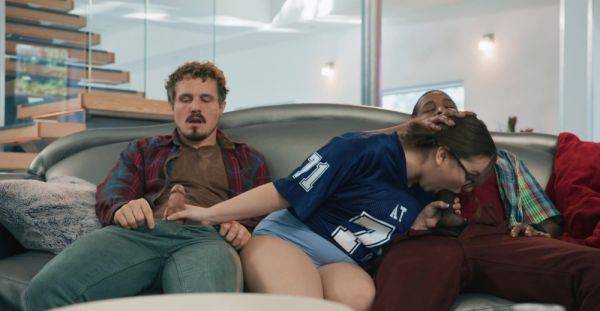 Curvy woman throats both dicks and fucks in a fantastic FFM play - xbabe.com on freevids.org