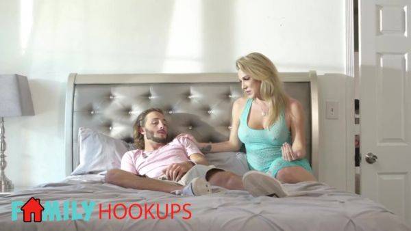 Rocking Kayla Paige - Milf Movie - videomanysex.com on freevids.org