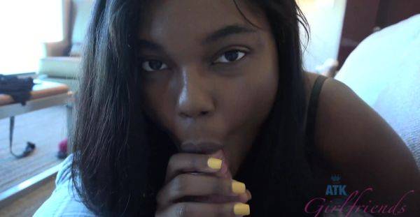 Amateur chicks share homemade amateur POV in sexy blowjob scenes - alphaporno.com on freevids.org