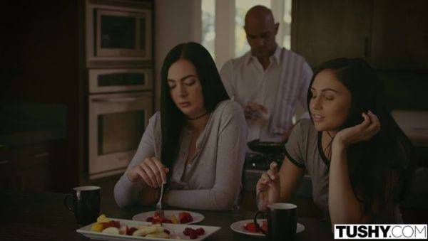 Step Dad Does Anal with Daughter and Her Friend - porntry.com on freevids.org