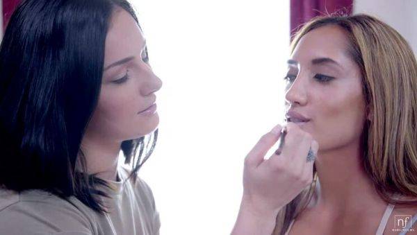 Like Minded - S17:E4 - porntry.com on freevids.org