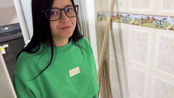 Hot Teen Babe Estefani Gets Deep-Throat Therapy from Step Cousin Crisanto999 - xxxfiles.com - Colombia on freevids.org