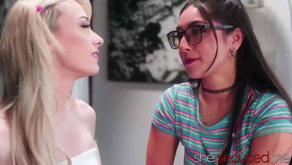 Lesbian Babe Seduction: Blonde and Brunette Lovers - xxxfiles.com on freevids.org