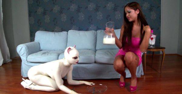 Dominant slut plays with her slave girl in full latex lesbian fantasies - alphaporno.com on freevids.org