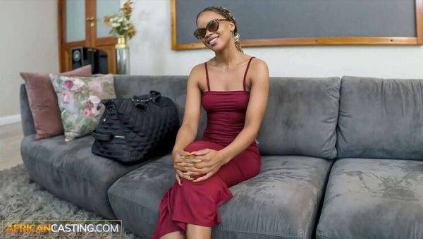 Big Cock Tempts Amateur Ebony Model Eve - veryfreeporn.com on freevids.org