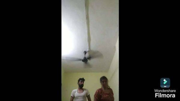 Desi MILF Savita Shows Off Her Big Round Booty - veryfreeporn.com on freevids.org