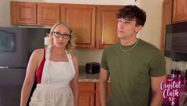 Blonde Stepmom Gets Double Creampies On Thanksgiving - xxxfiles.com on freevids.org