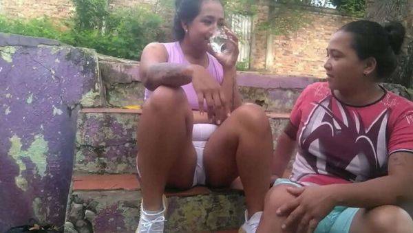 Neighborhood Wife Asks for Water and Gets Pussy Licked - xxxfiles.com on freevids.org