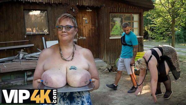 Mature Blonde Diana's Public Pet Play with Strangers in Stockings - porntry.com - Czech Republic on freevids.org