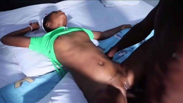 StepBrother Bbangs StepSister On Christmas With Giant Cock - veryfreeporn.com on freevids.org