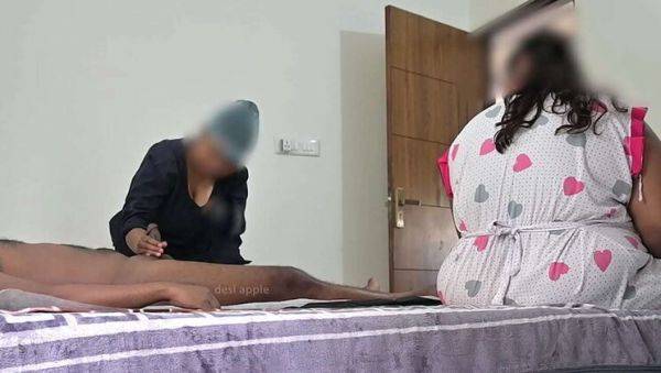 Asian Spa Dick Flash For Happy Ending With Wife Watching - veryfreeporn.com on freevids.org