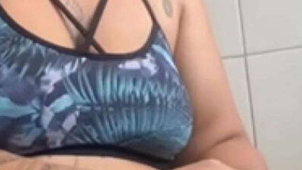 Married Babe Exposes Swollen Pussy in Cooking Videos - xxxfiles.com on freevids.org