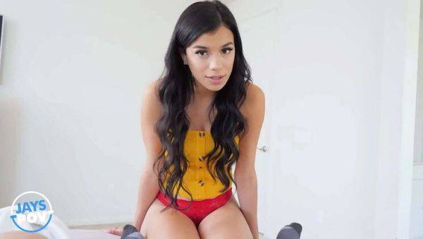 Step Daughter's Secret Rendezvous - xxxfiles.com on freevids.org