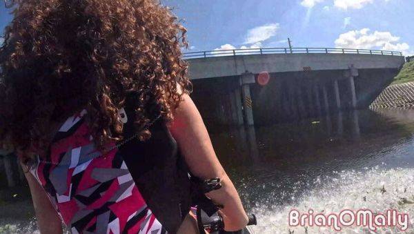 Willow Ryder's Big Bubble Butt Rides My Huge Dick on a Jet-Ski - xxxfiles.com on freevids.org