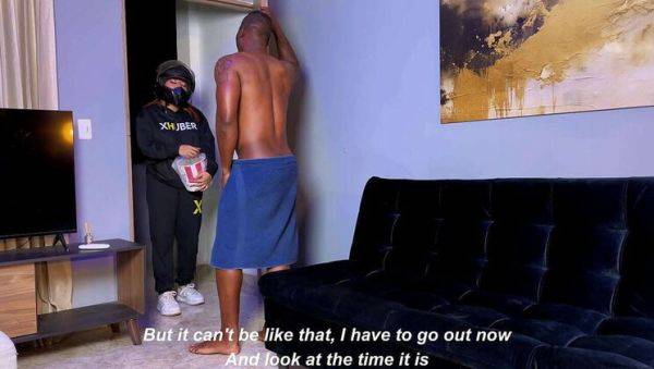 Colombian Delivery Chick Pays with Sex After Being Late with Order - xxxfiles.com - Mexico - Usa - Brazil - Spain - Colombia on freevids.org