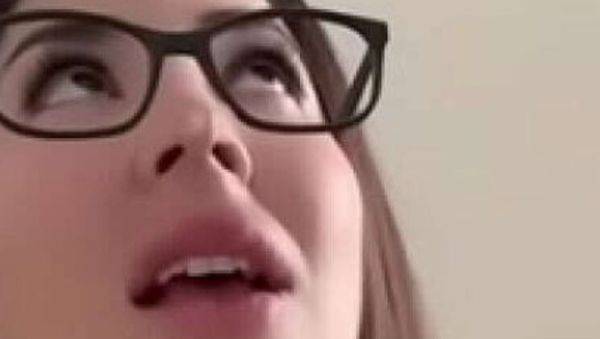 New Latina Pussy Employee Gets Fucked - xxxfiles.com on freevids.org